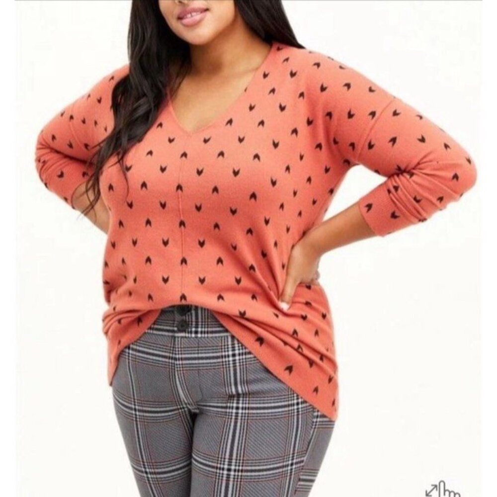 Torrid 3 Sweater Chevron Heart Print Pullover Drop Shoulder Center Seam V 3x